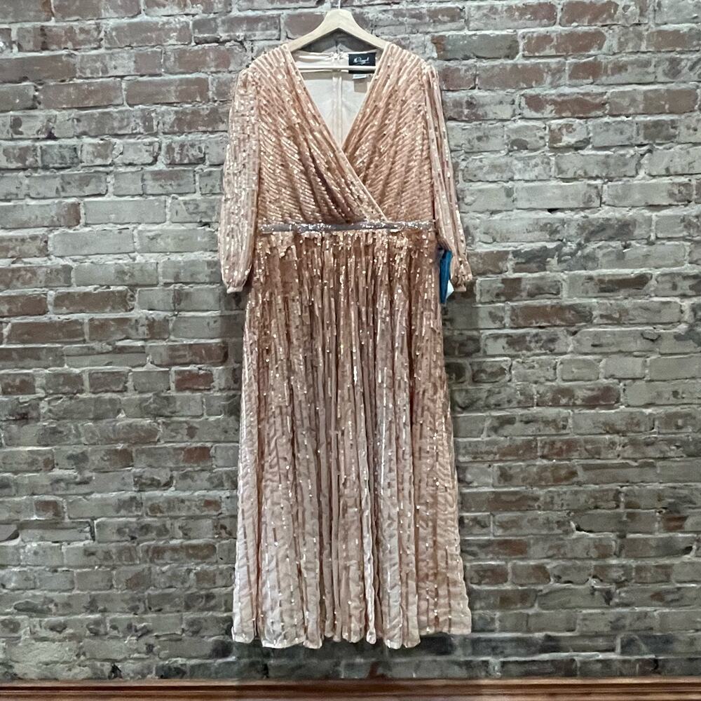 NEW Mac Duggal Sequined Wrap Over‎ 3/4 Sleeve Gown in Apricot Size 18 - Picture 5 of 12